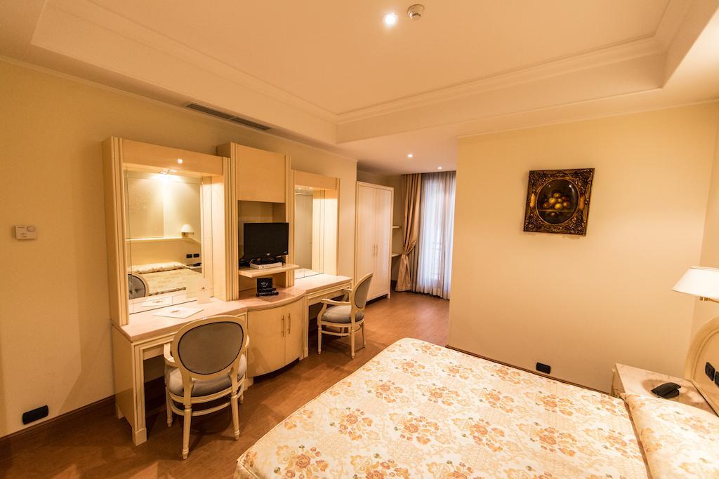 Lh Hotel Domus Caesari Marino Zimmer foto